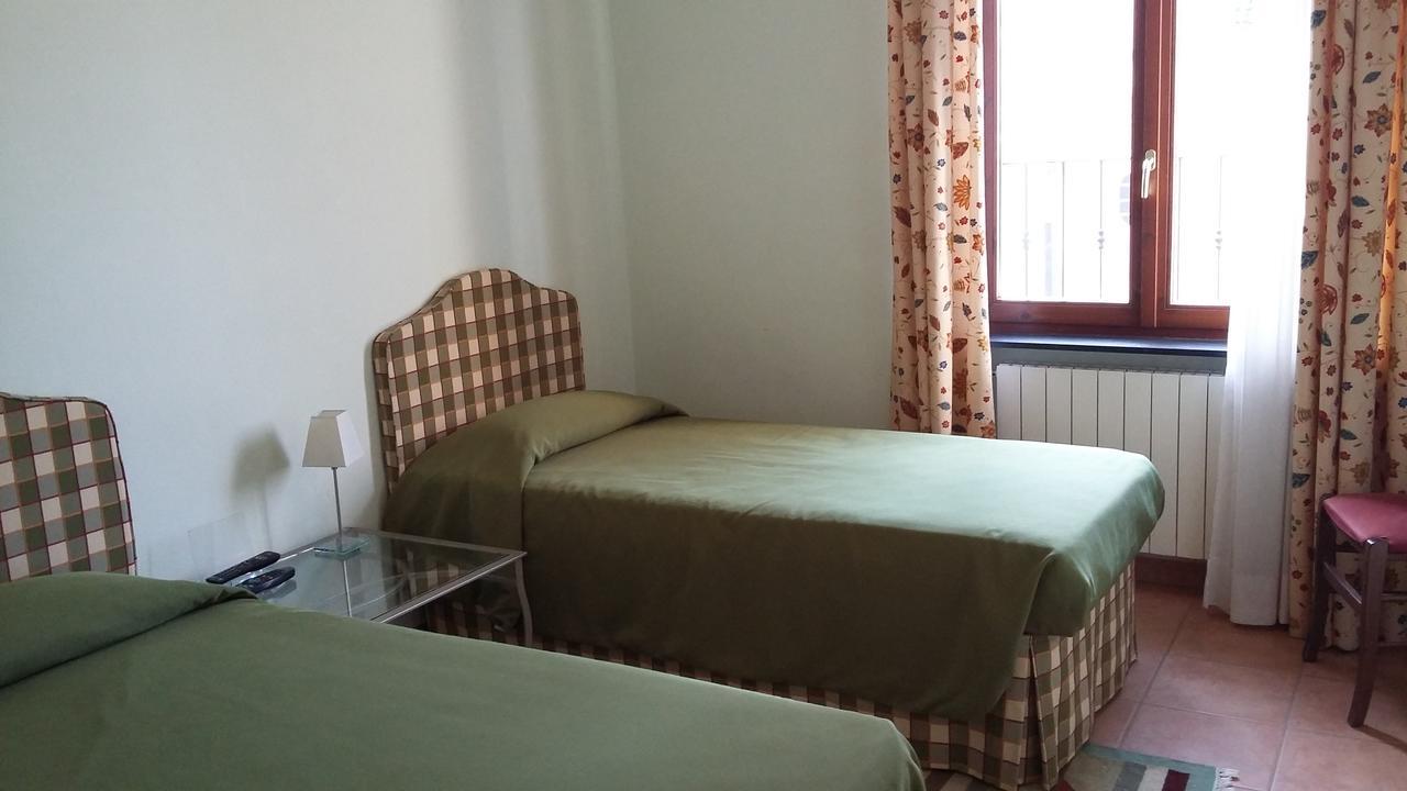 Locanda San Rocco Tassarolo Buitenkant foto